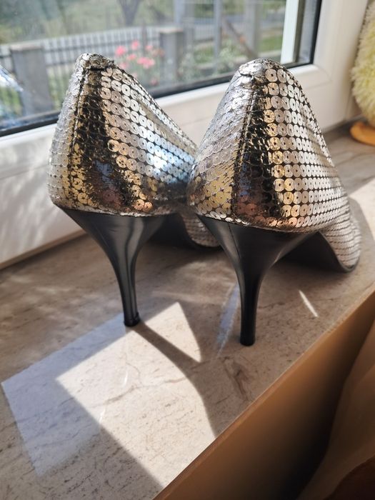 Pantofi stiletto argintii gri cu paiete BOSSI SBT BOSSI (Made in Spain) mărimea 39 (recomandat 38)