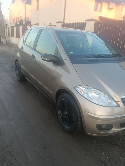 Vând Mercedes-Benz A180CDI