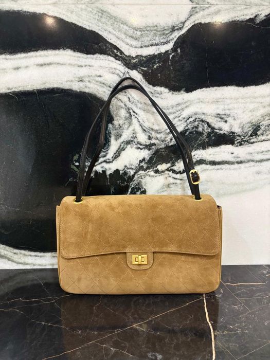 Chanel maxi flap
