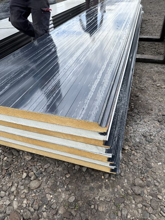 Panouri Sandwich Calitatea 1 perete si acoperis