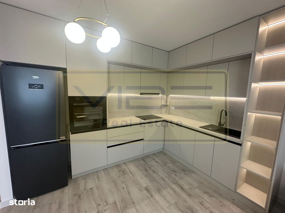Poitiers Tower -Prima inchiriere - 2 camere + dressing  - mobilat mode