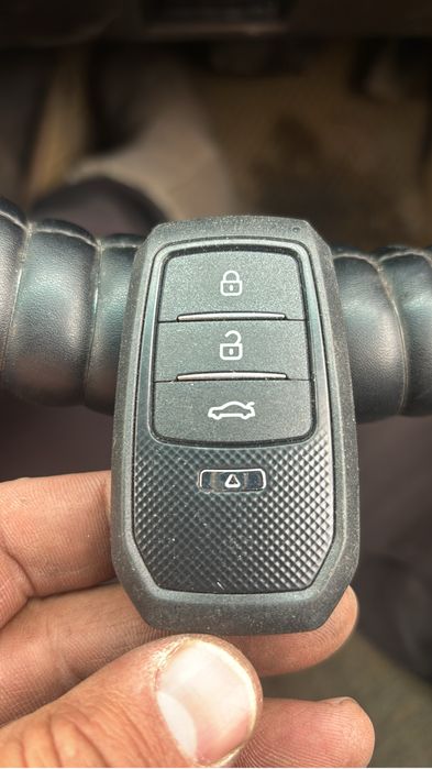 Профессиональное изготовление автоключей.