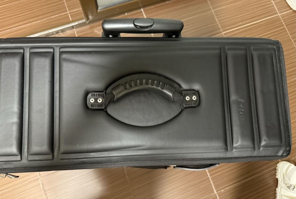 Geanta optica troller rame de vedere 192 pozitii, stare buna!