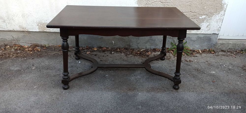 Маса с 4 стола - Дърво