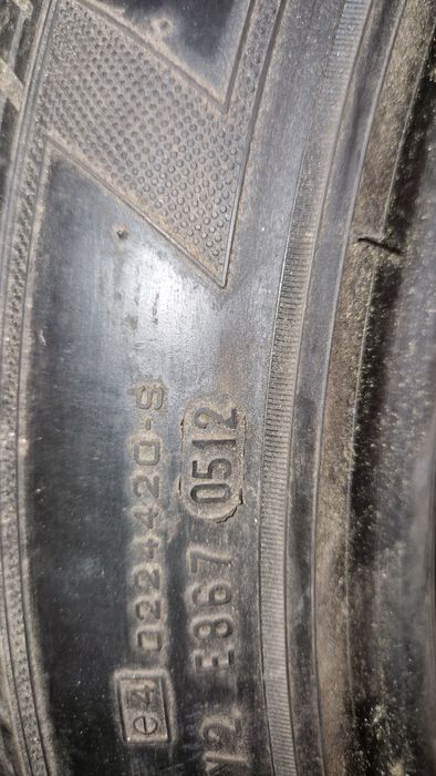 Гуми Pirelli-275/40/19-2бр.