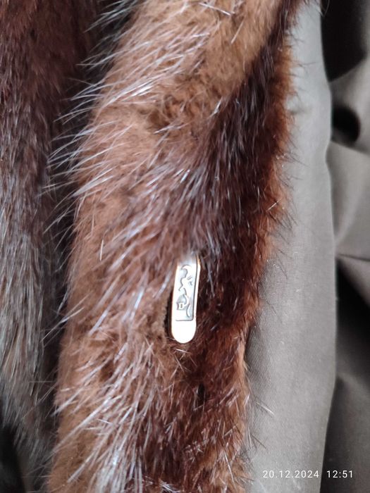 Продам норковую шубу