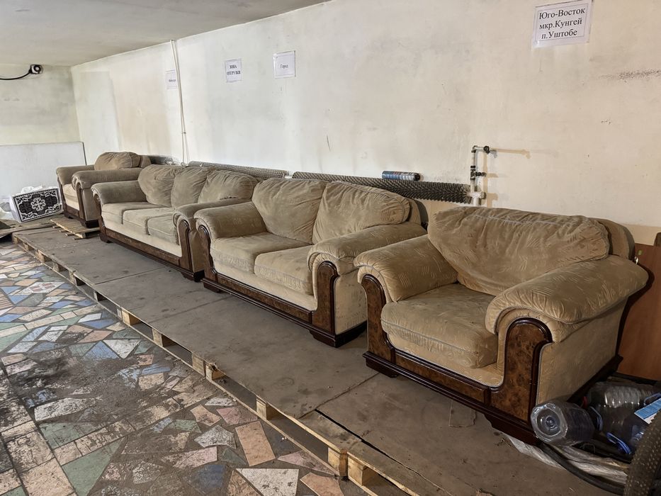 Продам диваны 3+2+1+1