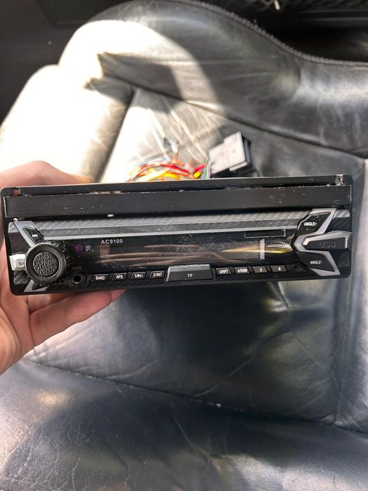 Casetofon auto cu bluetooth