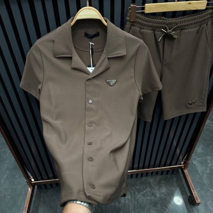 Compleu Prada bărbați.