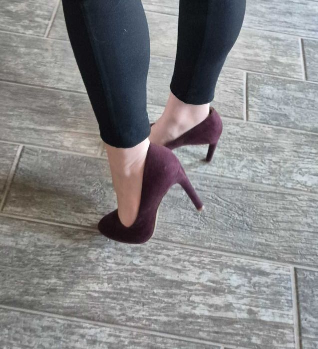 Pantofi eleganti cu toc nr 38