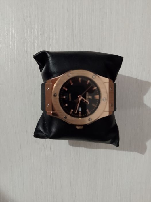 Hublot сағат сатылады
