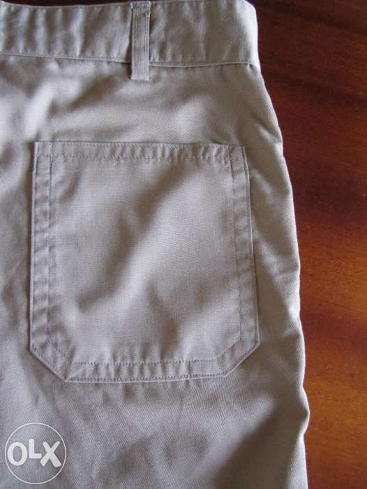Pantaloni scurti barbati din tercot bej 48/50 + bonus