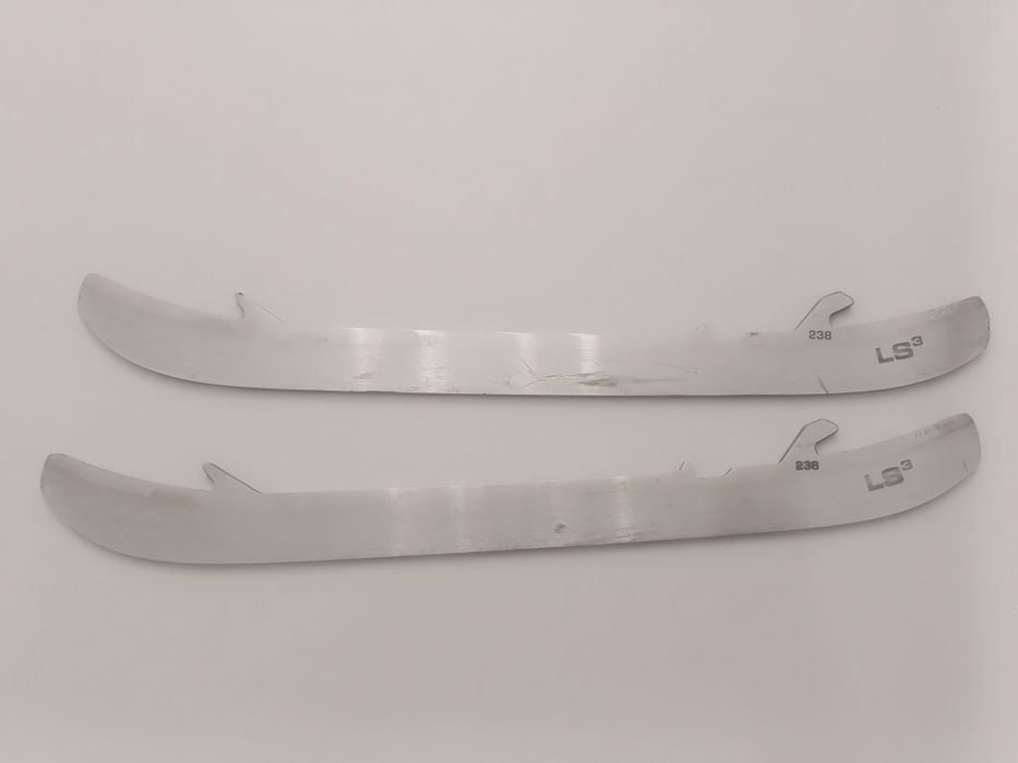 Лезвие для коньков.