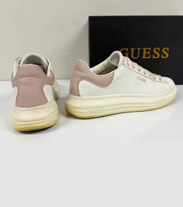 GUESS Vibo Sneaker