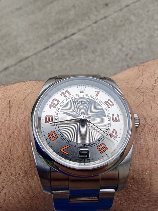 Продавам оригинален часовник rolex