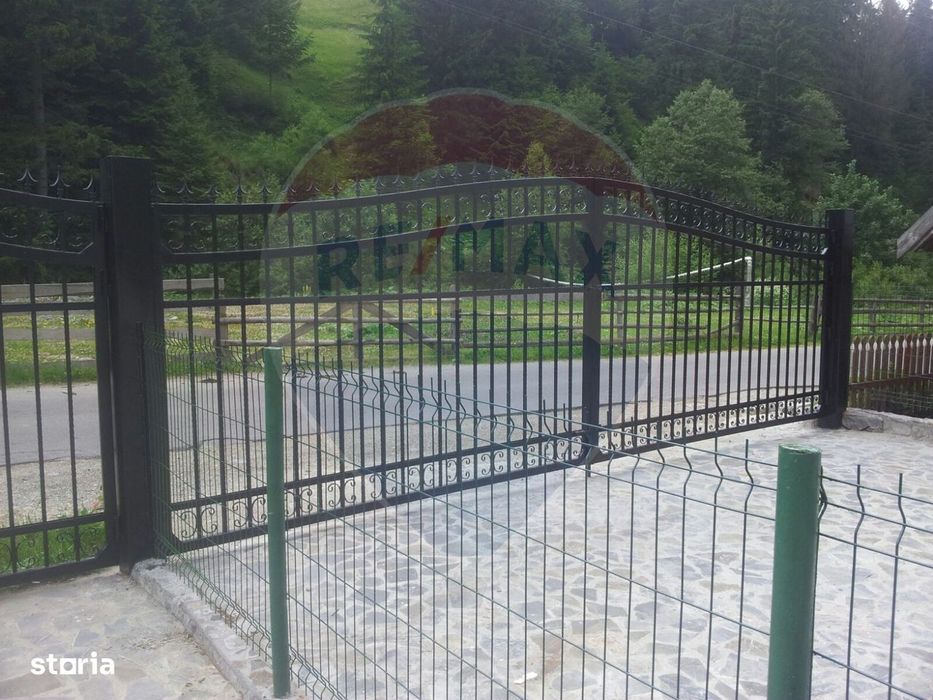 Vila / Pensiune / Camin / Azil seniori, zona superba Moeciu, parcare