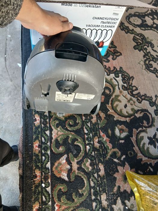 Пылесос сотилади