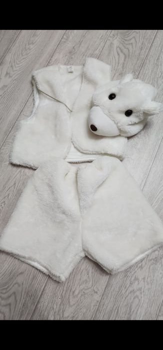 Продам новогодние костюмы