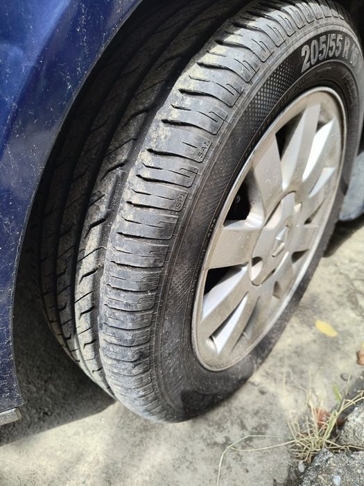 Vând jante  , dimensiunea 205/55R16 cu tot cu cauciucuri