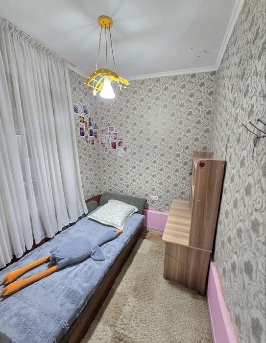 Ттз-2 Продается квартира 2в3/3/4 балкон 15х6 ор-р:Школа 248 Ширинбозор