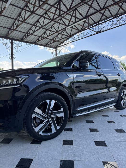 Kia Sorento 2023 yil 7 mestalik