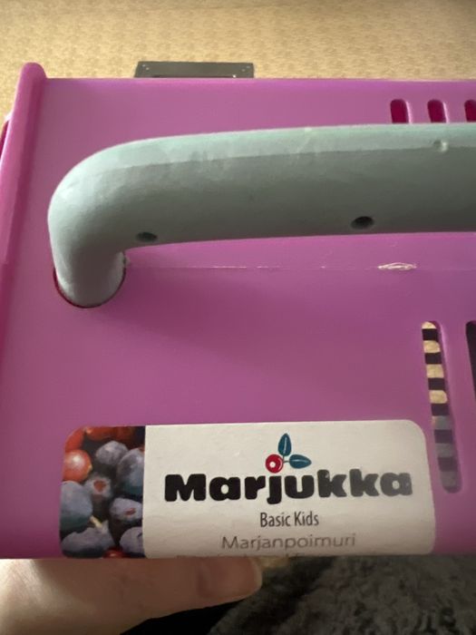 Контейнер для сбора ягод