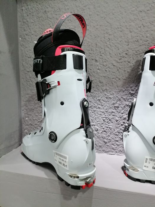 Clapari schiuri ski tura La Sportiva Stellar 2 Test marime 25.5