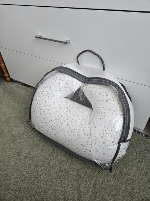 Възглавница за кърмене