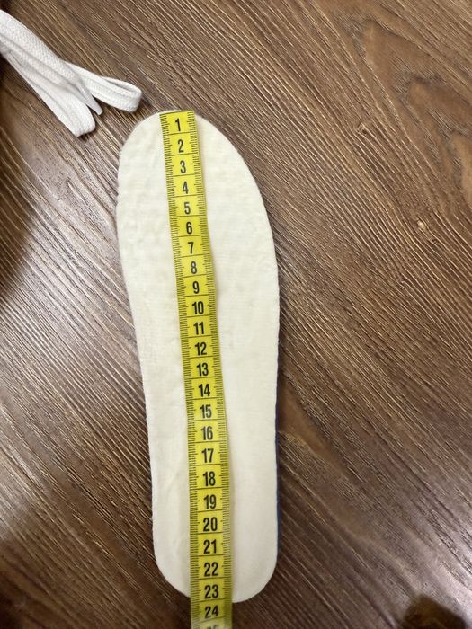 Продам новые зимние кеды