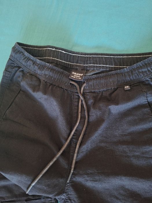 Pantaloni negri Cropp adolescenți