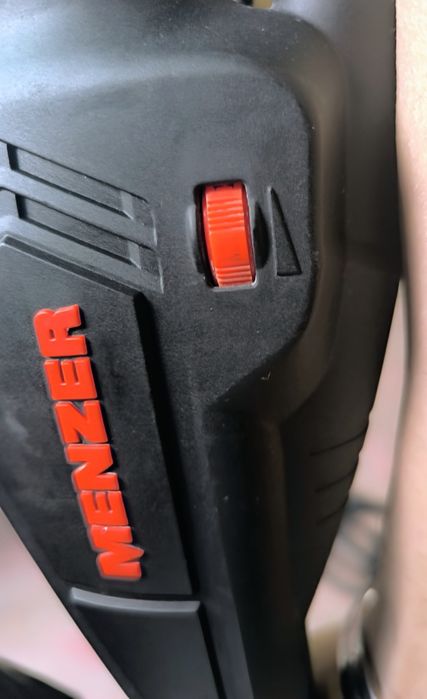 Шлайфмашина за стени Menzer LHS 225, 2100 об./мин