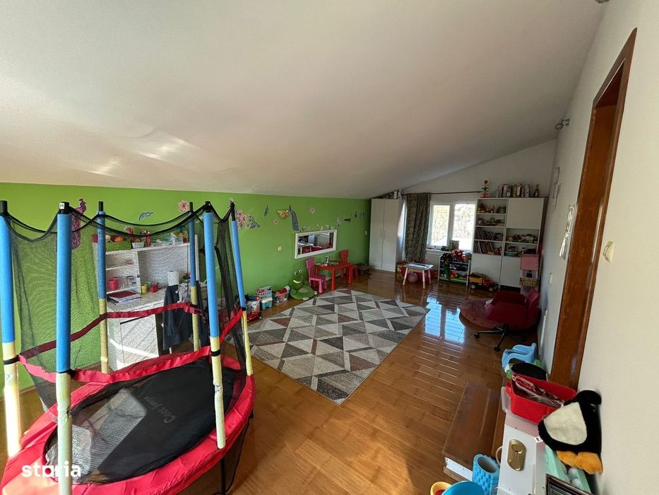 Casa individuala de inchiriat | 300 mp utili - 1000 teren