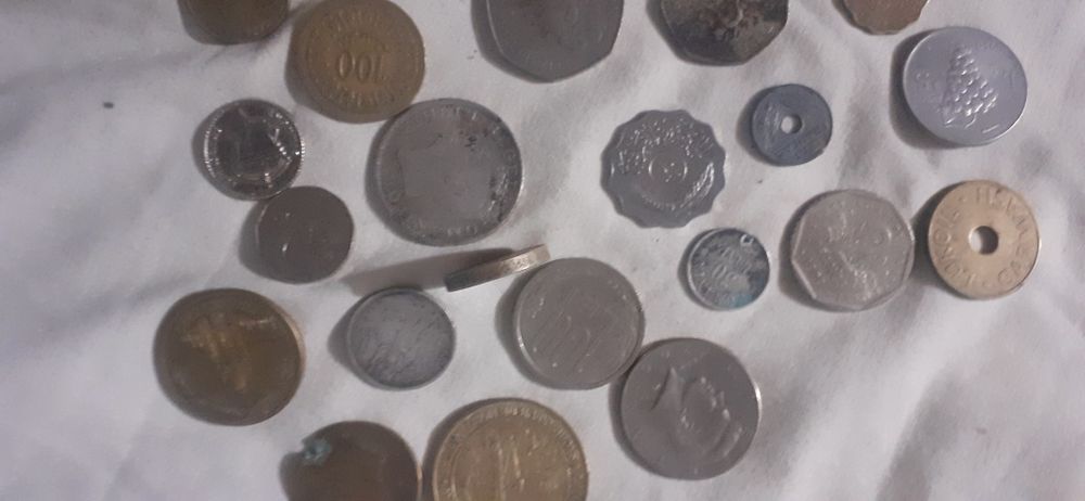 Vand monede vecki romanesti si staine si bacnote  la fel romanesti ...