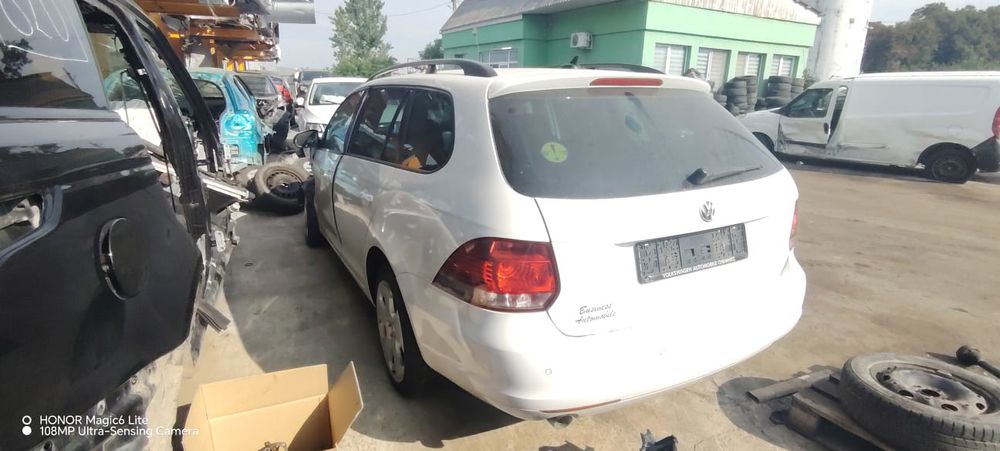 Dezmembrez Volkswagen Golf - 6 (2008 - 2015), 1.6 tdi, manual, CAYC, LHW