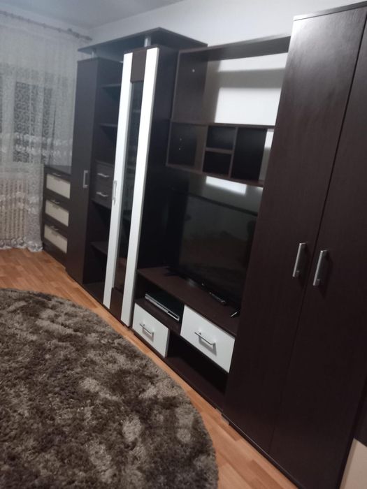 Inchiriez apartament 2 camere