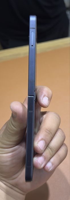 Samsung galaxy Z flip 7 naqd va muddatli to’lovga