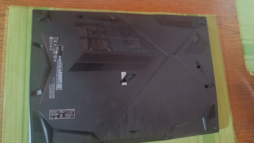 Laptop MSI  pentru piese