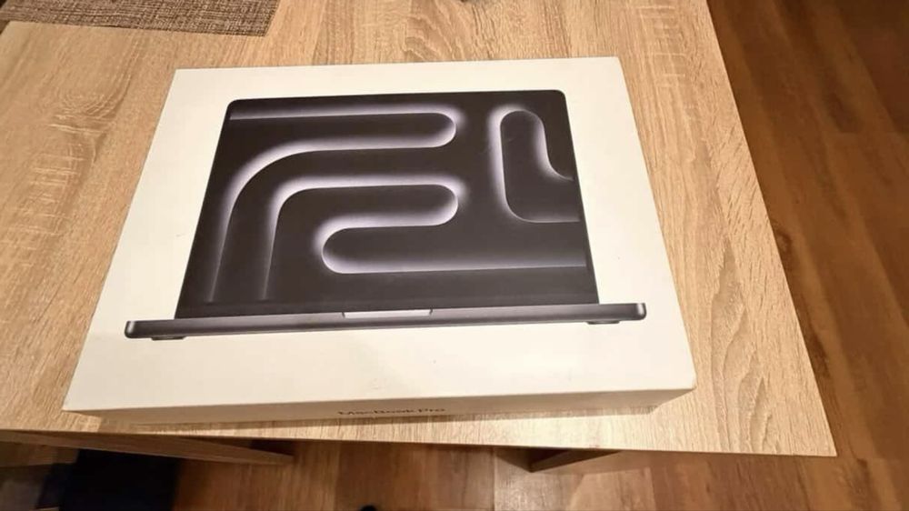Macbook в гаранция