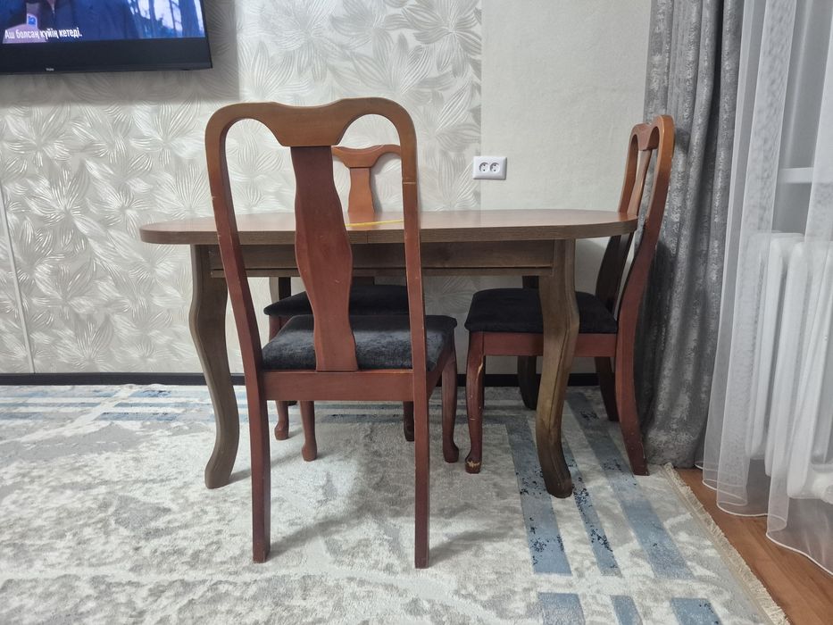 Продам стол со стульями