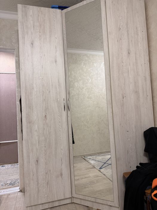 Срочно продам шкаФ