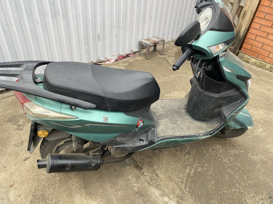 Продам мопед м8 на учете