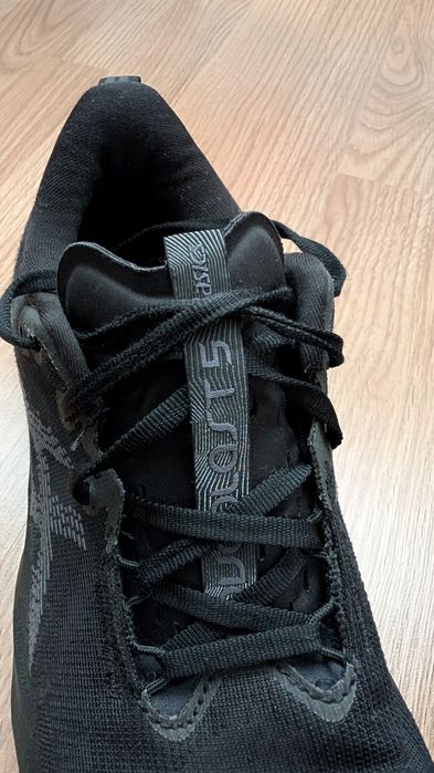 Pantofi alergare Asics Novablast 5 42.5