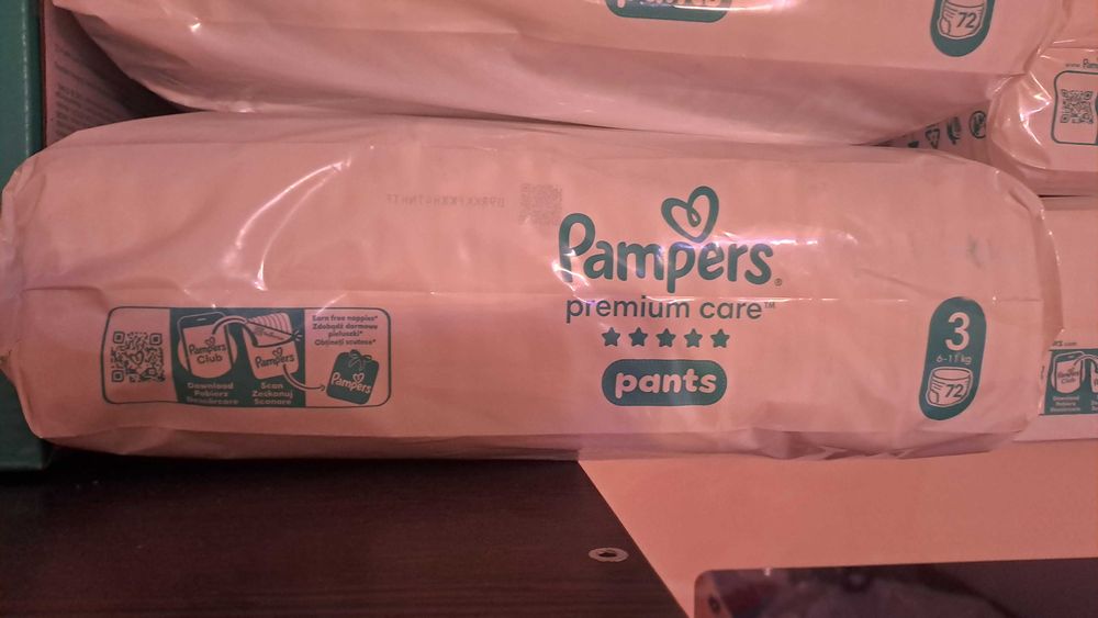Vand pampers premium care nr 3 chilotei