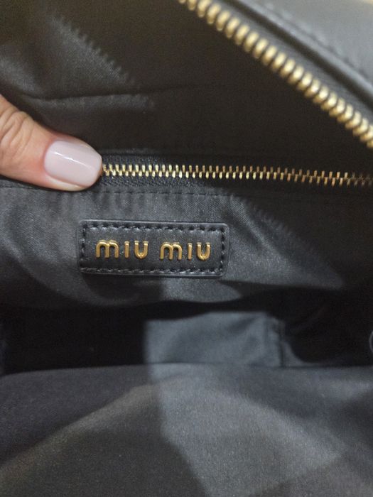 Продам сумку miu miu