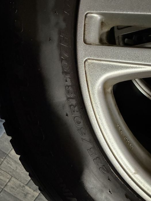 Roti de aliaj Audi Q5 cu cauciucuri de iarna Hankook 235/60/18