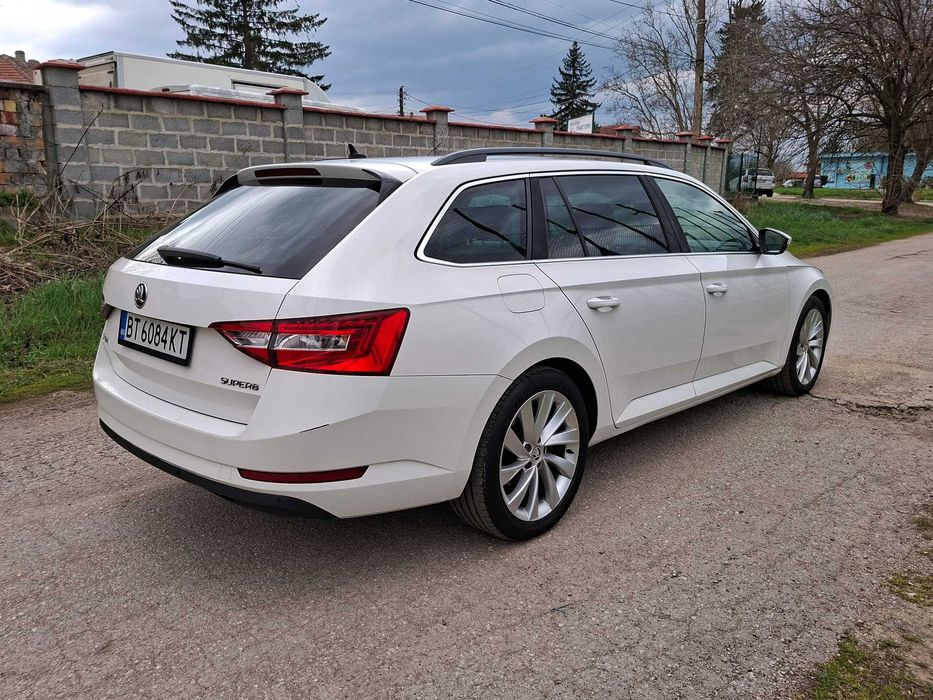 Skoda Superb 1.6TDI Отлично състояние*Здрав*Поддържан