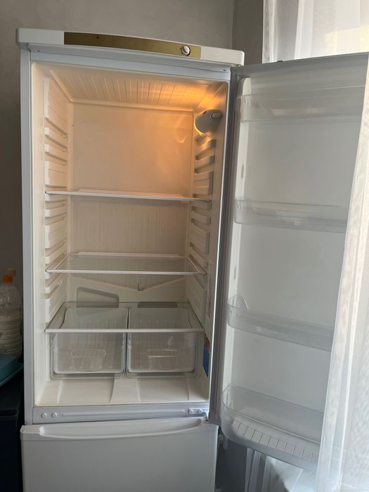 Продам холодильник