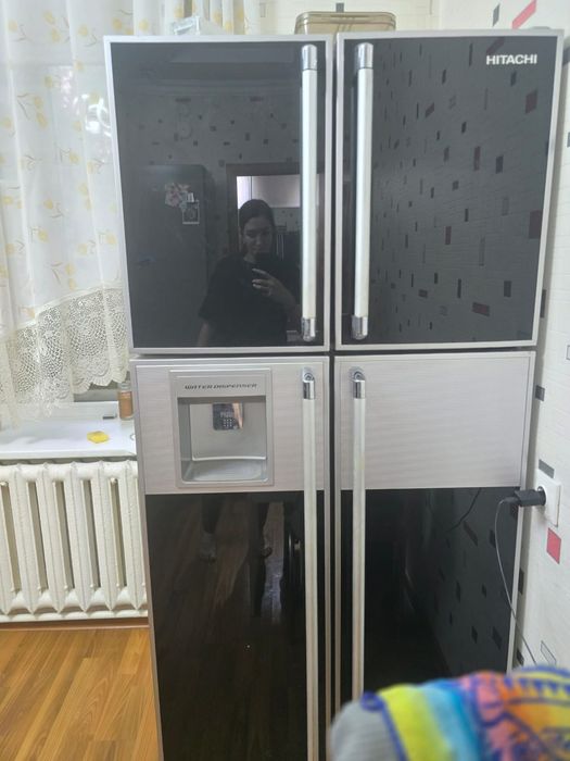 Продам холодильник Hitachi