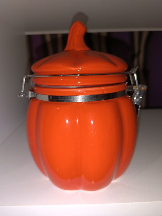 Продаю разную  посуду