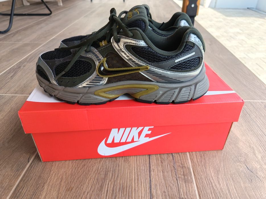 Маратонки Nike V5 rnr 42.5